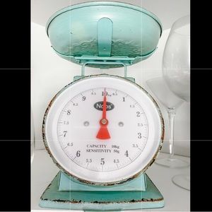 Farmhouse Antique Kitchen Scale